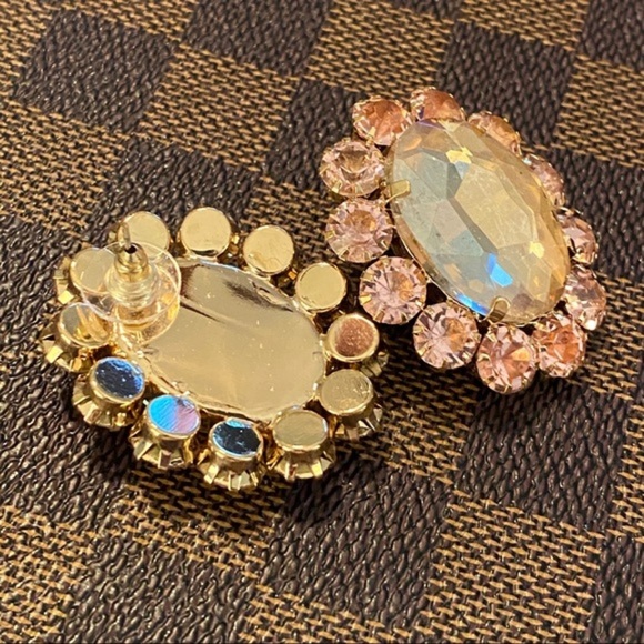 NWT Large Pink Jewels Stud Statement Earrings - Picture 9 of 13